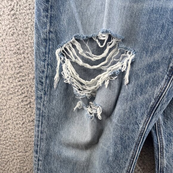 American Eagle High Rised Mom Distressed Denim Jeans Size 12 Short - Picture 3 of 7
